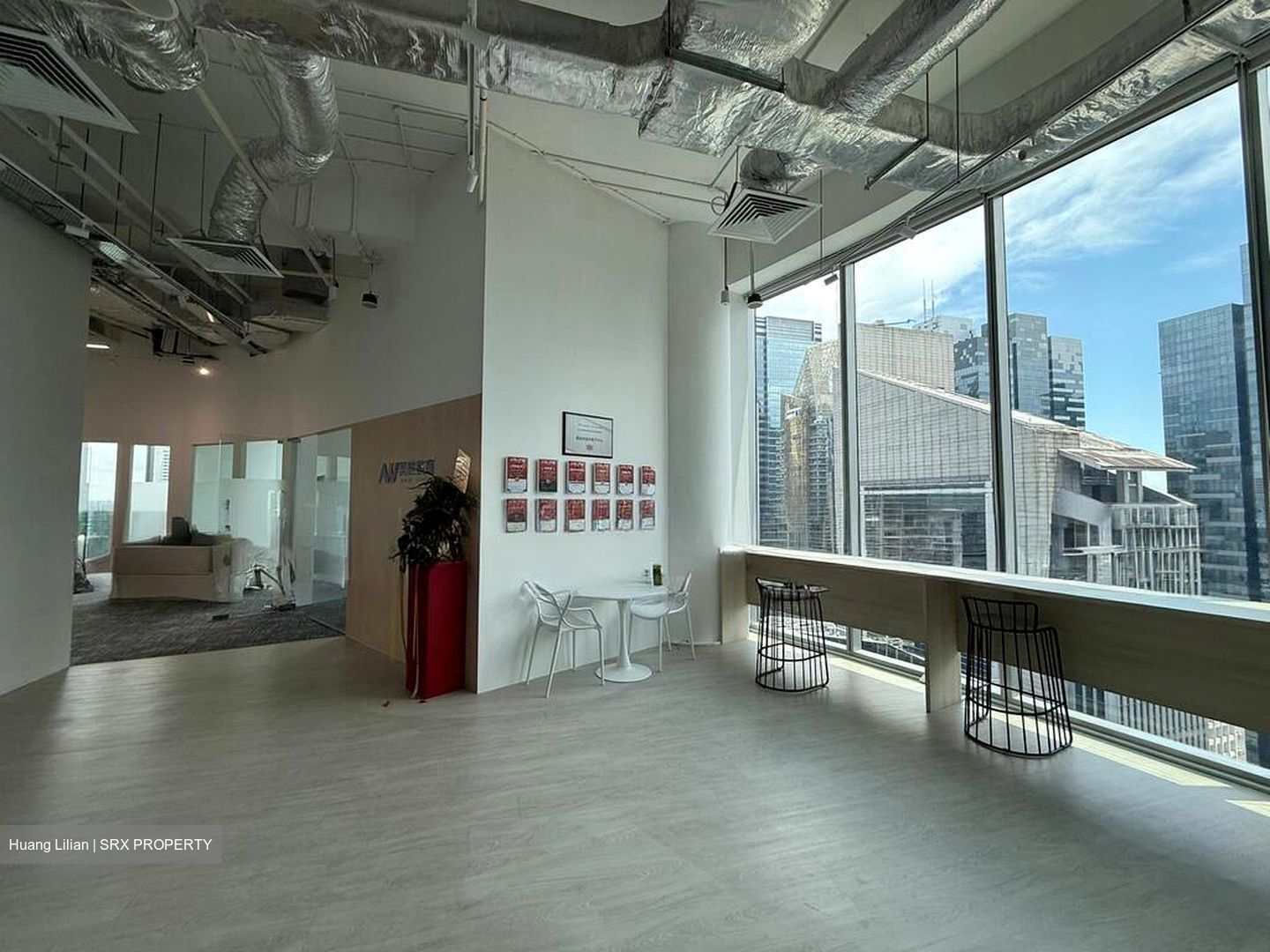 Oxley Tower (D1), Office #570012971